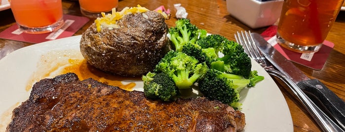 Outback Steakhouse is one of Date Spots.