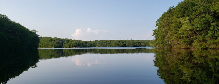 Narragansett Trail - Eastern Trailhead is one of rhody.