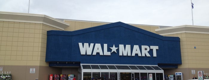 Walmart is one of Orte, die Pierre-Alexandre gefallen.