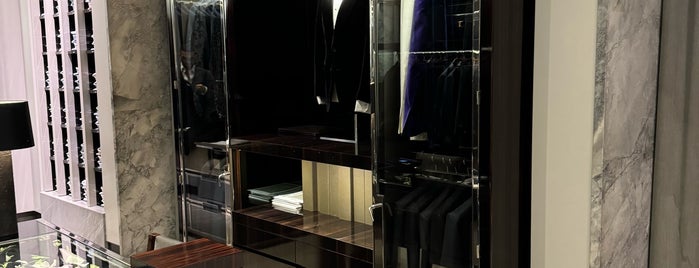 Tom Ford is one of LA Shopping.