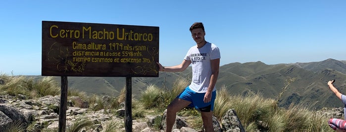 Cerro Uritorco is one of Lugares favoritos.