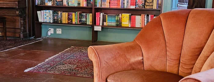 Vintage Bookstore & Wine Bar is one of Aaron’s best of Austin.