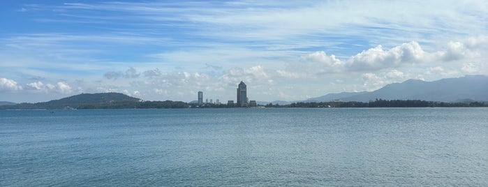 pantai tg.lipat is one of Sabah Beaches.