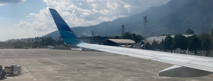 Mozes Kilangin International Airport (TIM) is one of Airport in Indonesia / Bandara di Indonesia.
