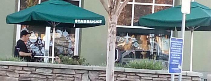 Starbucks is one of Orte, die Teresa gefallen.