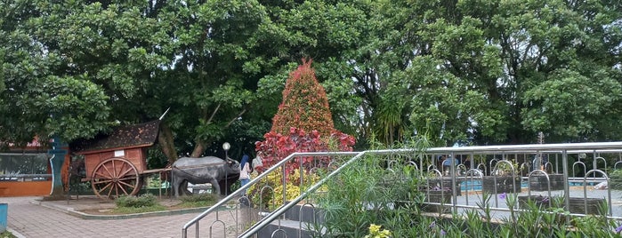 Kebun Binatang Bukittinggi is one of Suka2 Aja.
