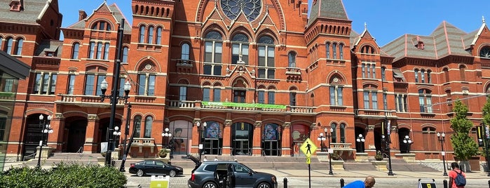 Cincinnati Opera is one of Cincinnati.