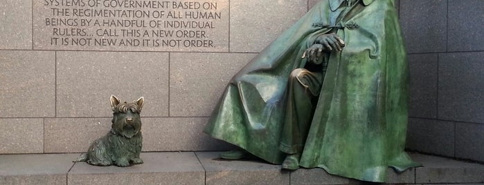 Franklin Delano Roosevelt Memorial is one of explore DC.