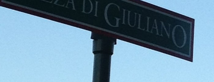 Giuliano's Delicatessen & Bakery is one of Redondo Beach.