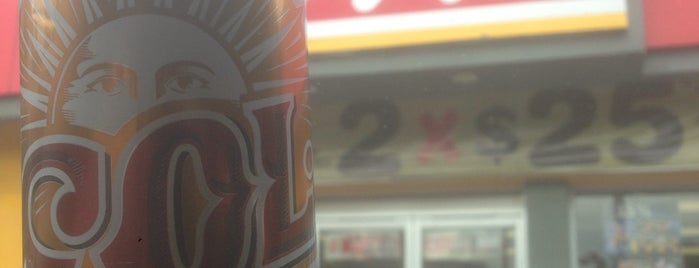 Oxxo is one of Susanaさんのお気に入りスポット.