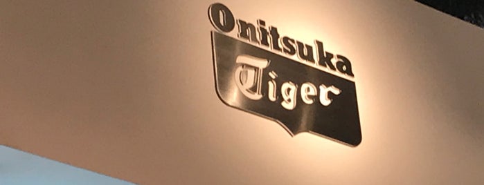 Onitsuka Tiger is one of キャナルシティ博多 (Canal City Hakata).