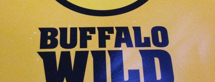 Buffalo Wild Wings is one of Lugares guardados de Ryan.