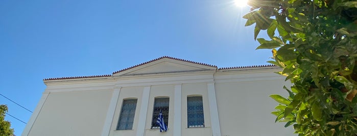 Archaeological Museum of Samos is one of Locais curtidos por Dimitris.
