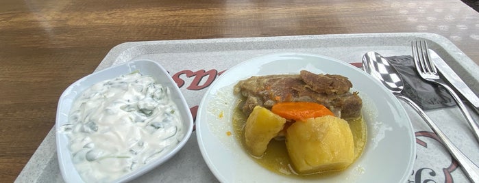 Balkan Lokantası is one of Esnaf Lokantaları ve Ev Yemekleri.