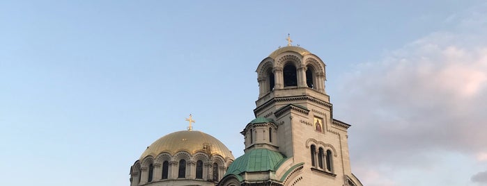 Catedral de Alejandro Nevsky is one of Lugares favoritos de Aylin.