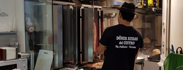 Kebab Di Design is one of Tempat yang Disukai Dennis.