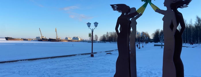 Скульптура «Место встречи» is one of Скульптуры Онежской набережной.