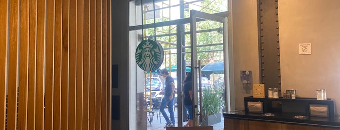 Starbucks is one of Coffee Shops Recoleta.