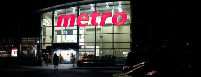 Metro Southgate is one of สถานที่ที่ Melissa ถูกใจ.