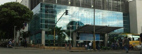 Centro Comercial Megamall is one of Centros Comerciales.