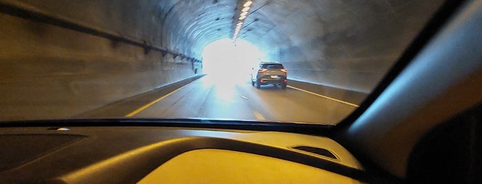 Bobby Hopper Tunnel is one of Brandi’s Liked Places.