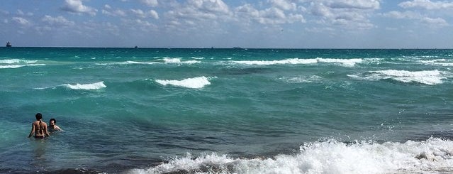 17th Street Beach is one of USA (Florida & Miami).