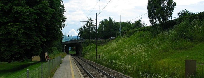 SOB Bahnhof Hurden is one of ZVV S40: Rapperswil <=> Einsiedeln (SOB).