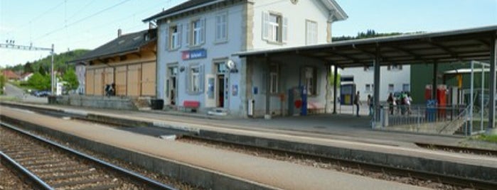 Bahnhof Safenwil is one of Train Stations 1.