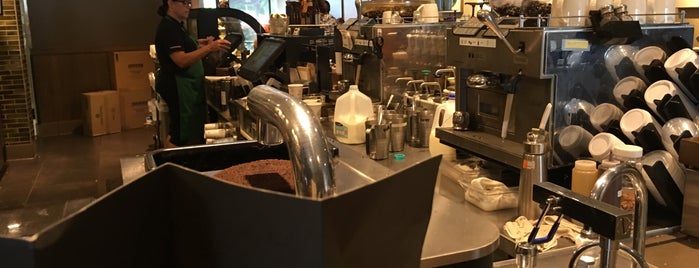 Starbucks is one of Jordan : понравившиеся места.