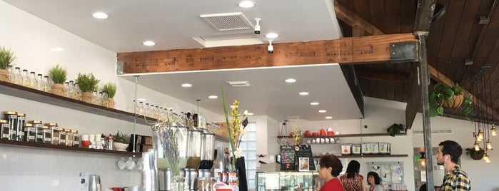 Café Solar is one of Chloeさんの保存済みスポット.