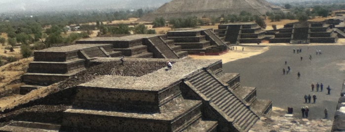 Zona Arqueológica de Teotihuacán is one of 2017 City Guide: México City.