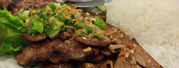 Y & Y Vietnamese Cuisine is one of Locais salvos de Christian.