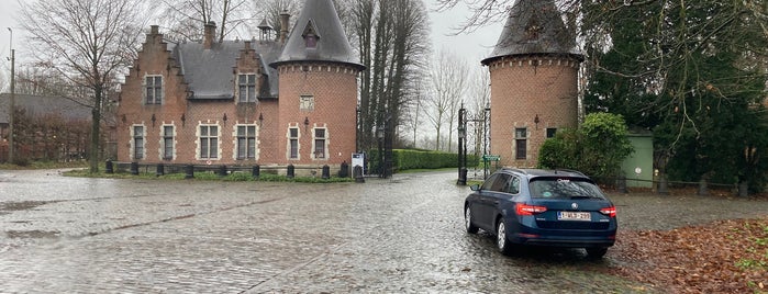 Kasteel Ooidonk is one of Gent.