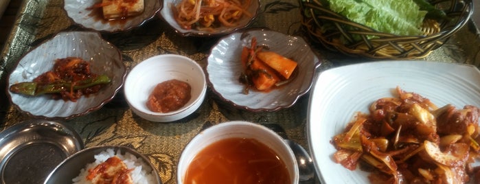 Yukjeon Sikdang is one of Seoul Foods 🇰🇷.