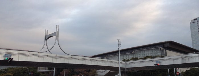 幕張海浜公園交差点 is one of 幕張周辺の橋・交差点・通り.