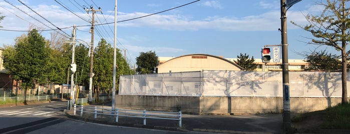 幕張西中学校前交差点 is one of 幕張周辺の橋・交差点・通り.
