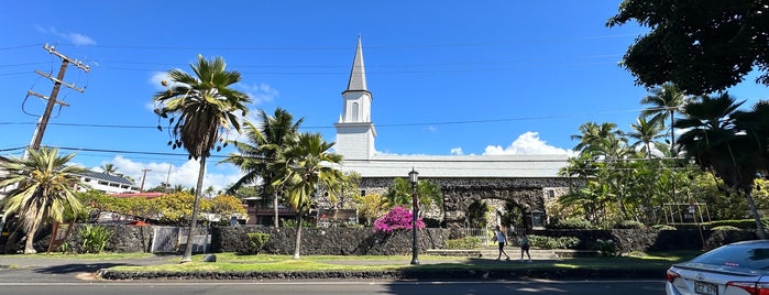 Mokuaikaua Church is one of HI spots.