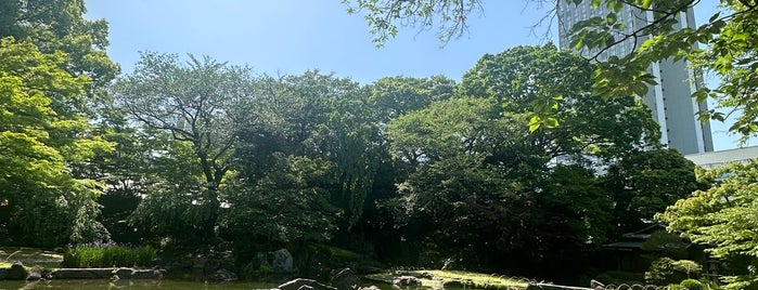 神池庭園 is one of 皇居周辺お散歩デート.