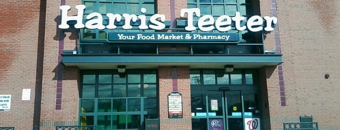 Harris Teeter is one of Scopeさんのお気に入りスポット.