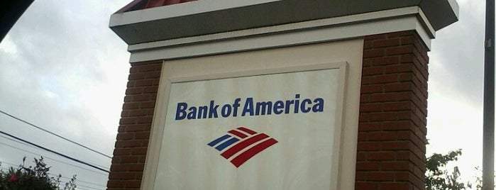 Bank of America is one of Lieux qui ont plu à Rogayah.