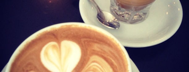 Caffe Luxxe - Brentwood is one of La to do list.
