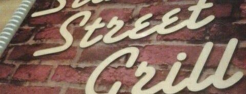State Street Grill is one of Posti salvati di Lizzie.
