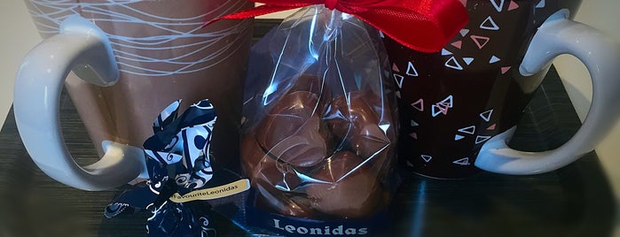 Leonidas Fresh Belgian Chocolates Café is one of Antwerp.