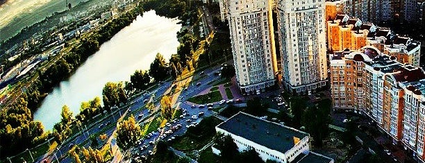 Оболонь is one of Киев.