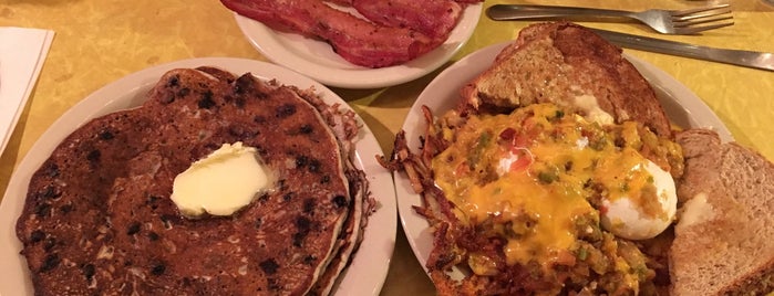 Al's Breakfast is one of Diners, Drive-ins and Dives.