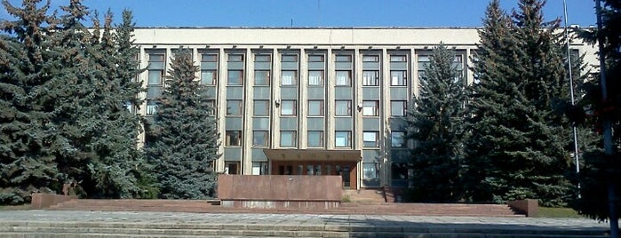 Кам’янець-Подільська міська рада is one of สถานที่ที่ Maksym ถูกใจ.