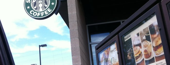 Starbucks is one of สถานที่ที่ La-Tica ถูกใจ.