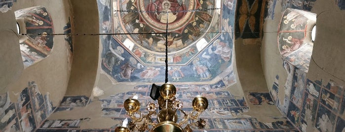 Mănăstirea Tismana is one of Lugares favoritos de Cristian.