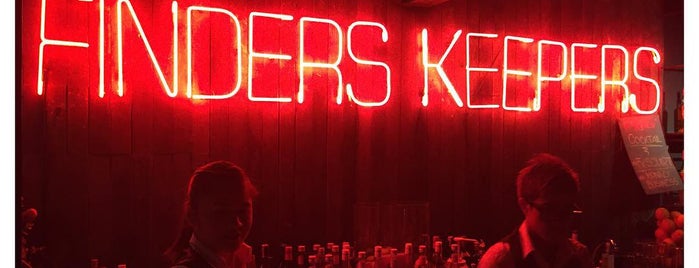 Finders | Keepers is one of สถานที่ที่ Oliver ถูกใจ.