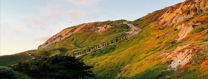 Fort Funston is one of San Francisco (Places to See).